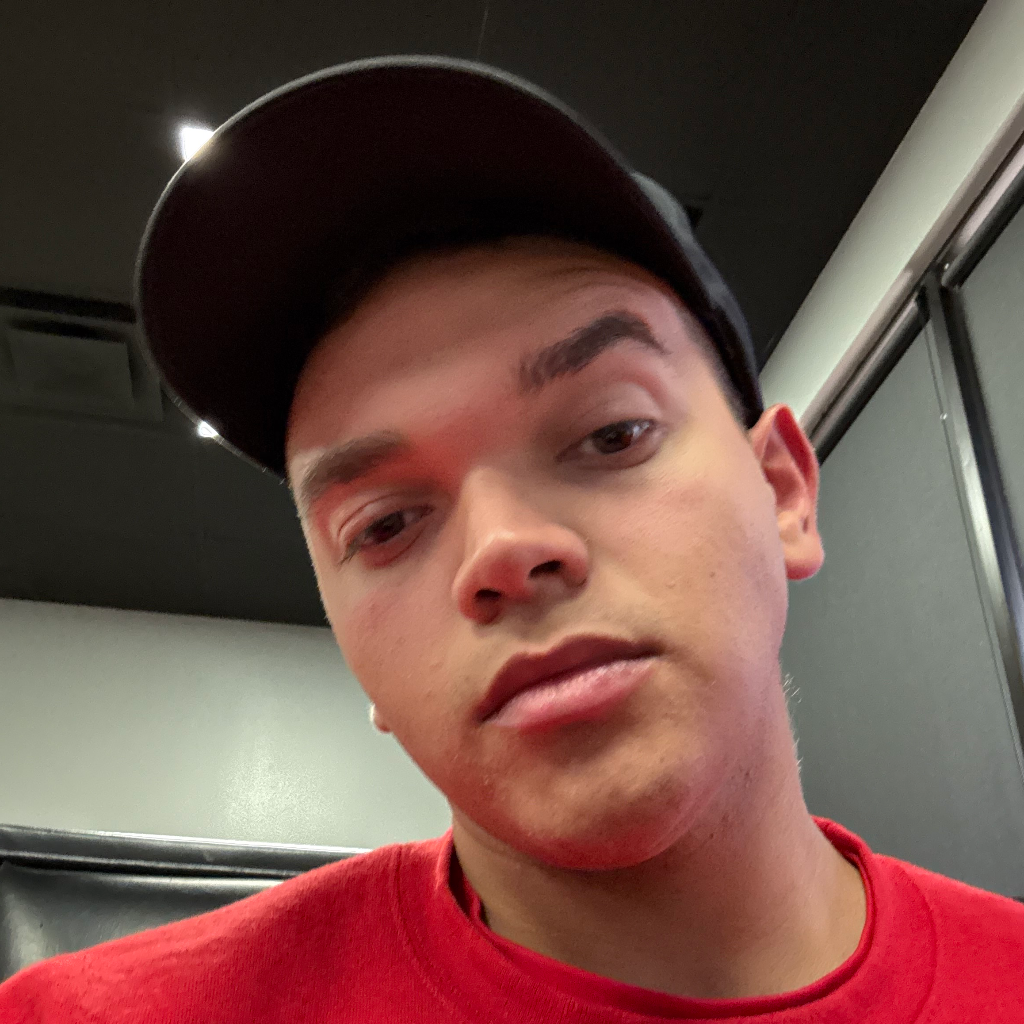 Gabriel1006 Profile Picture